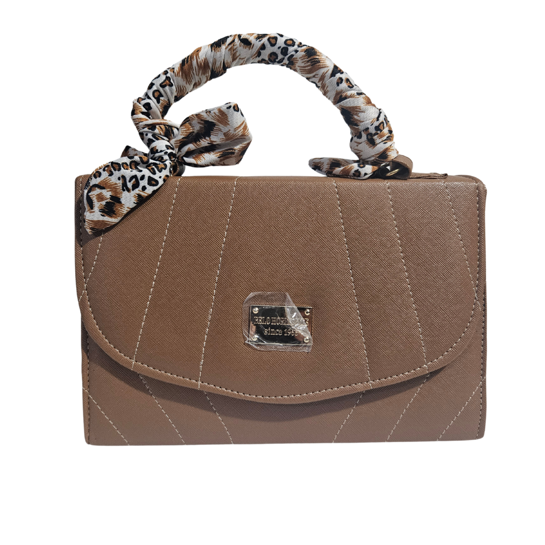 Chica (Satchel) Camel